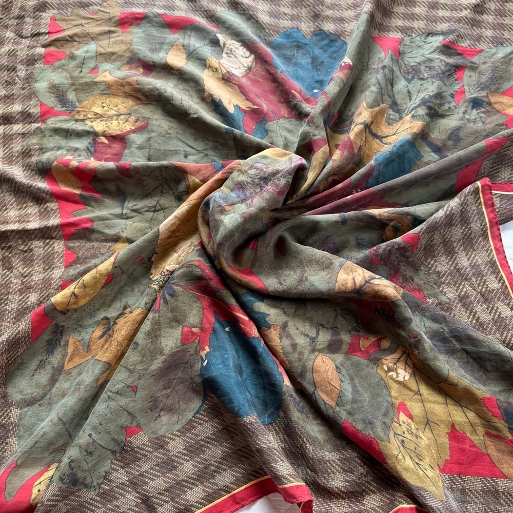 Ellen Tracy Silk Scarf 33” Autumn Leaves Plaid Border Square Vintage